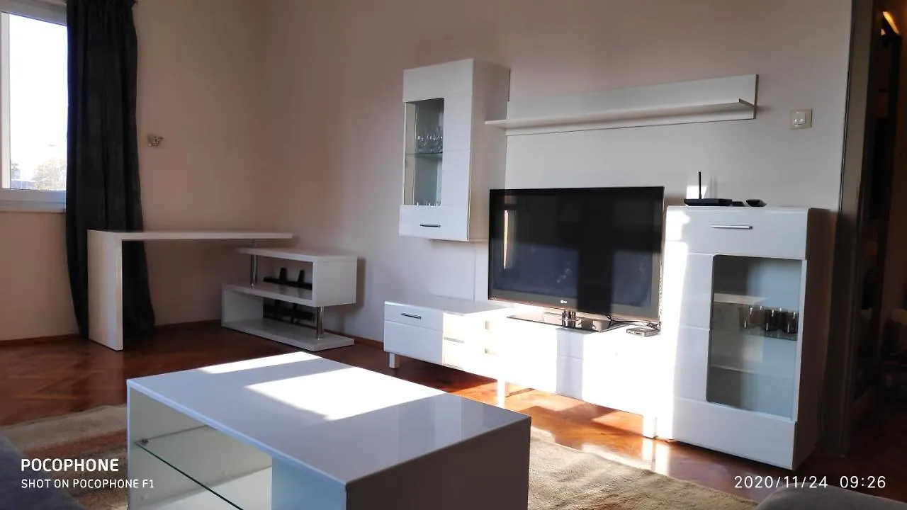 Unique Location Apartment With Parking Burgas City