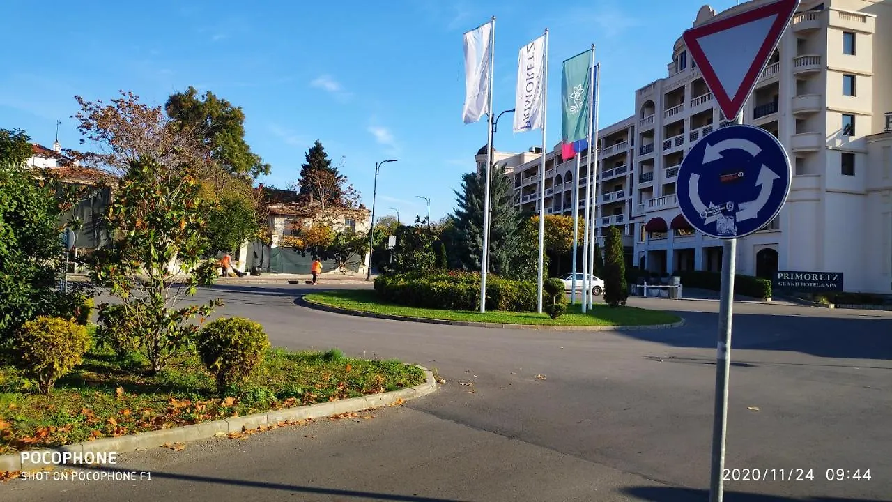 בורגאס Unique Location Apartment With Parking