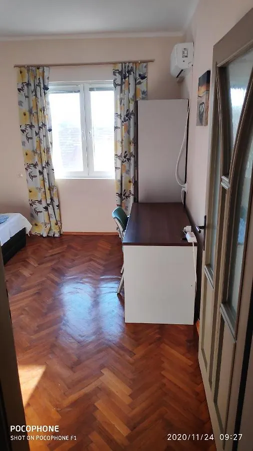 בורגאס Unique Location Apartment With Parking