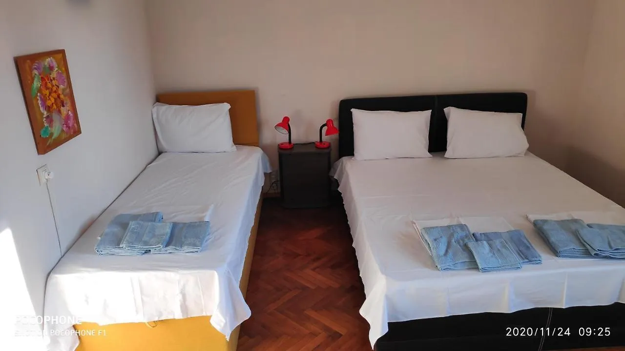 בורגאס Unique Location Apartment With Parking